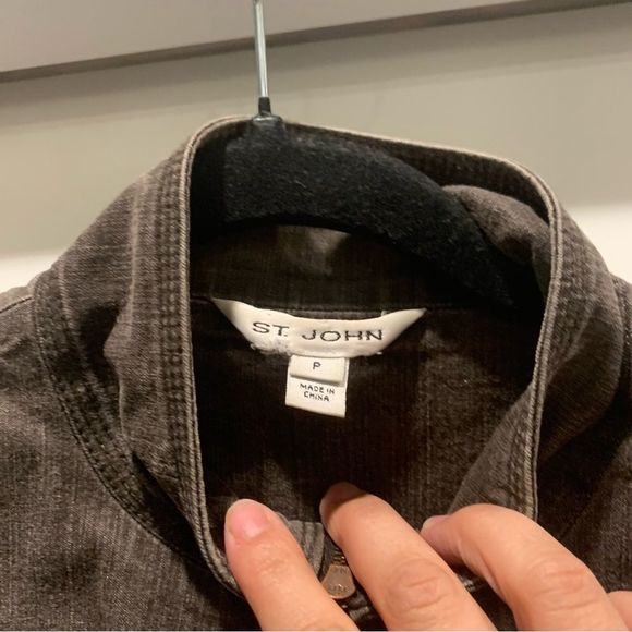 St. John 3/4 sleeve full zip jacket size small - Picture 2 of 6